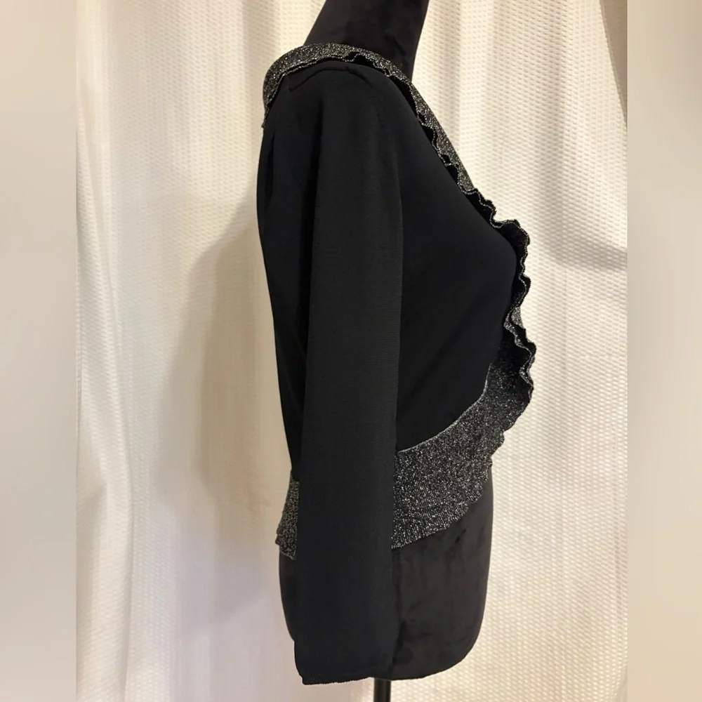 Berek black long sleeve cropped sweater metallic silver-tone criss cross front M